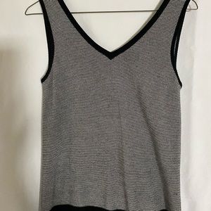 Black/white stripped sleeveless top